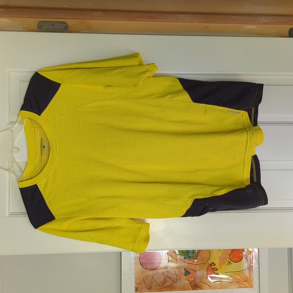 Brooks Equilibrium Technology Short Sleeve Running Shirt Size M
